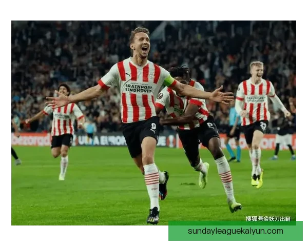 阿贾克斯在本赛季表现稳健，逐步恢复竞争力，值得关注。